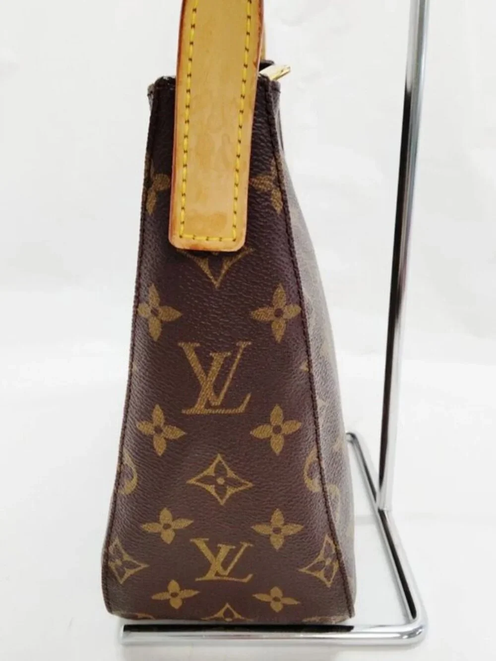 Louis Vuitton classic louis